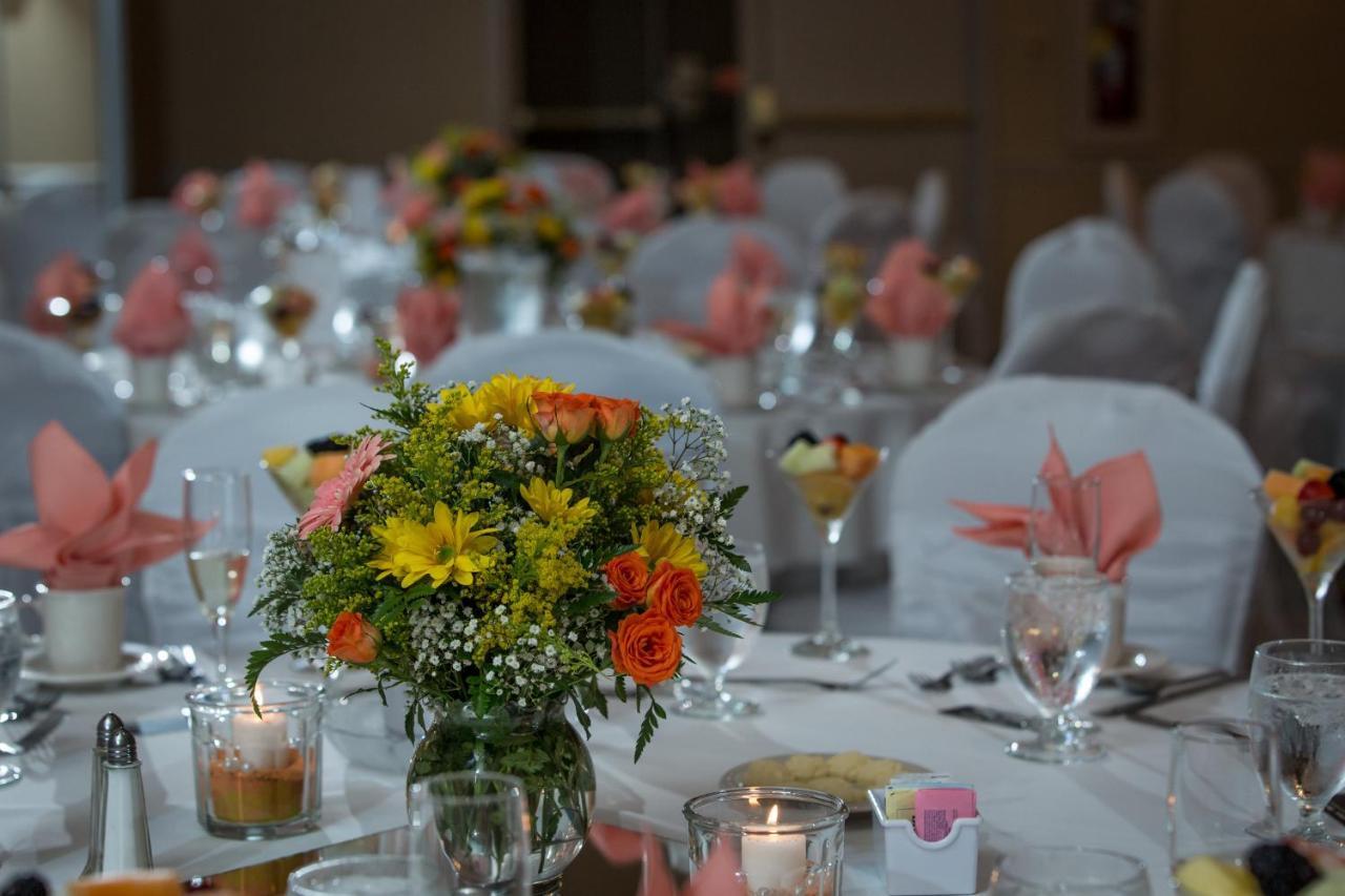 Holiday Inn Philadelphia South-Swedesboro By Ihg Bagian luar foto