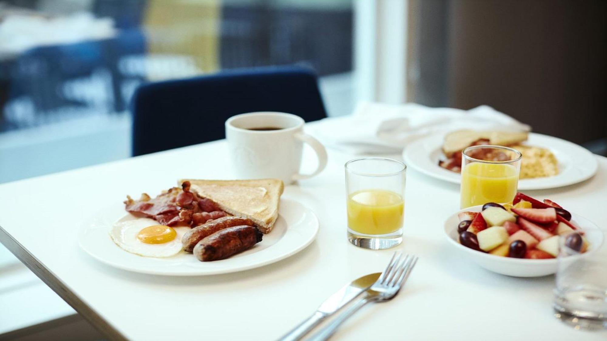 Holiday Inn Philadelphia South-Swedesboro By Ihg Bagian luar foto